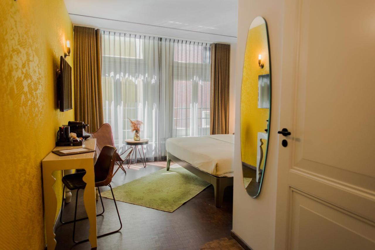 ホテル V ネスプライン アムステルダム エクステリア 写真